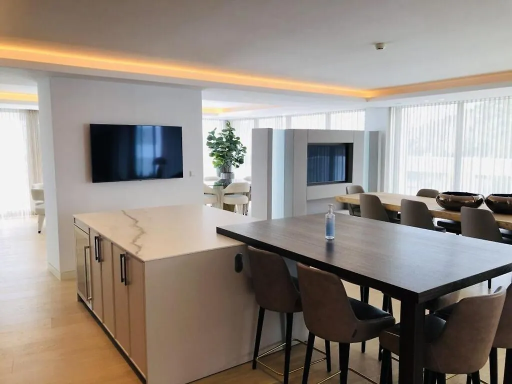 Palo Alto Luxury 2 Bedroom Apartment Ojen Spain