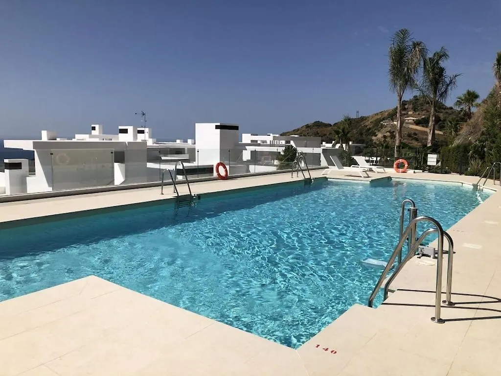 Palo Alto Luxury 2 Bedroom Apartment Ojen 0*,  Spain