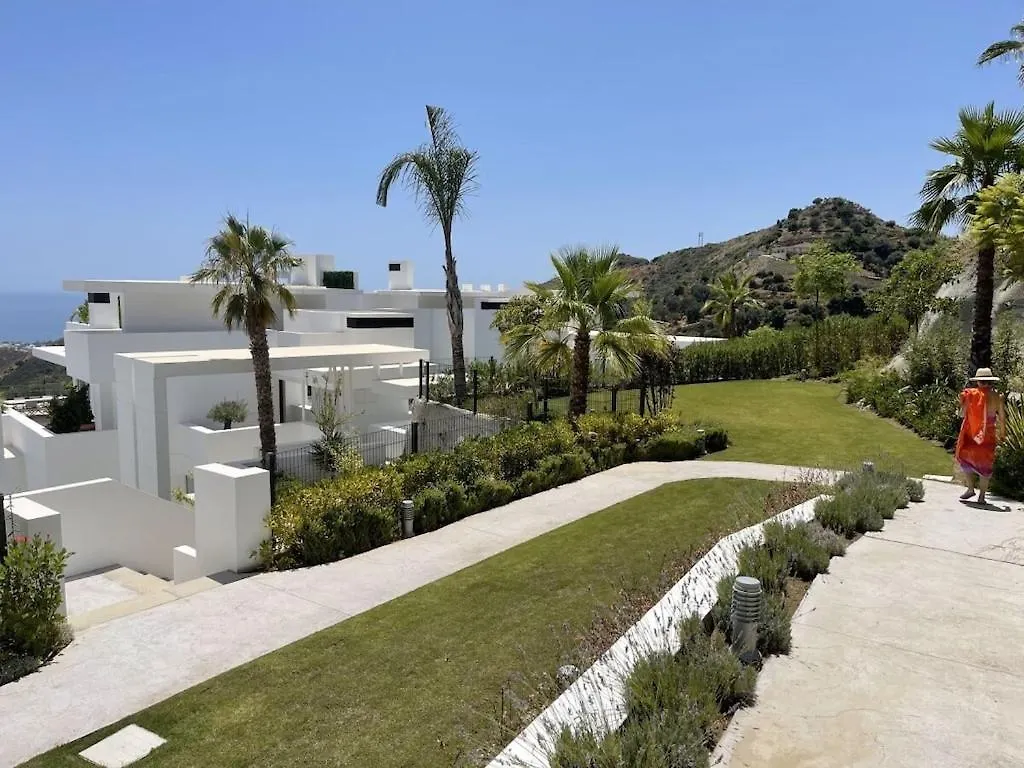 Palo Alto Luxury 2 Bedroom Apartment Ojen Spain